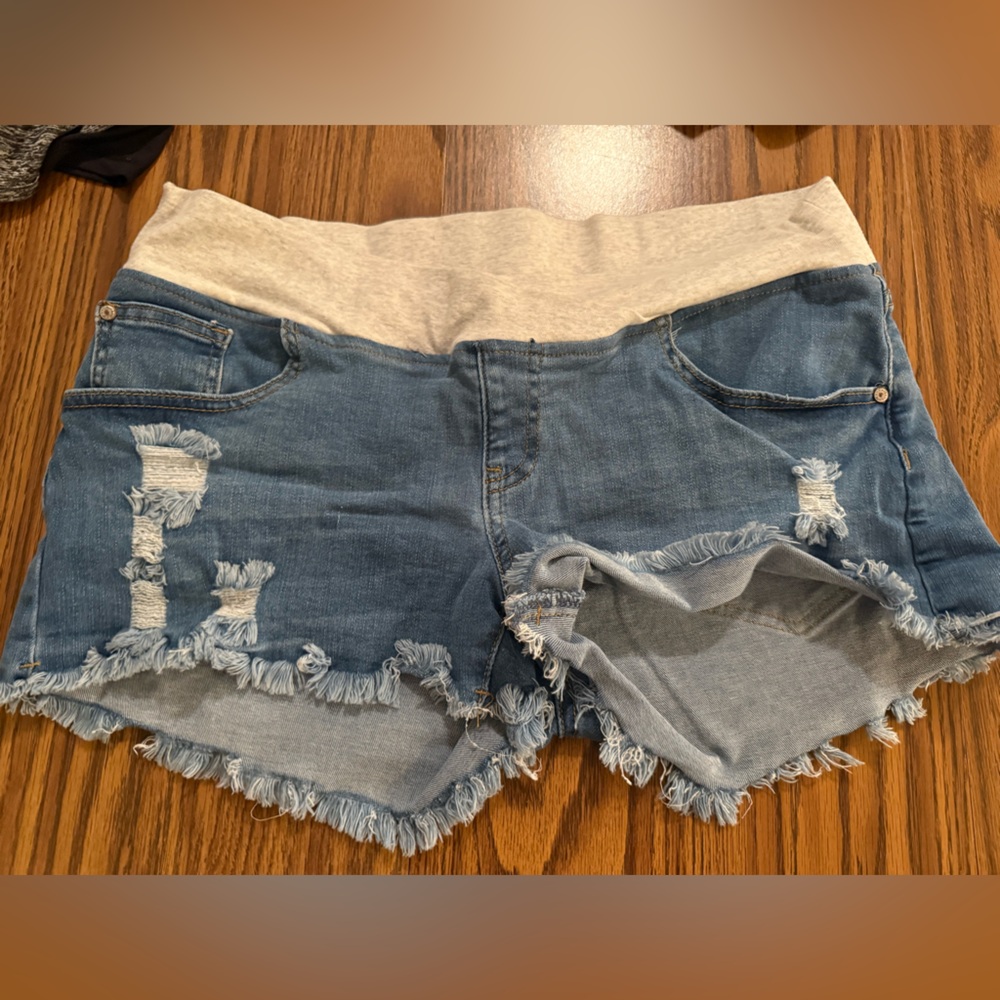 Maternity Jean shorts size xl